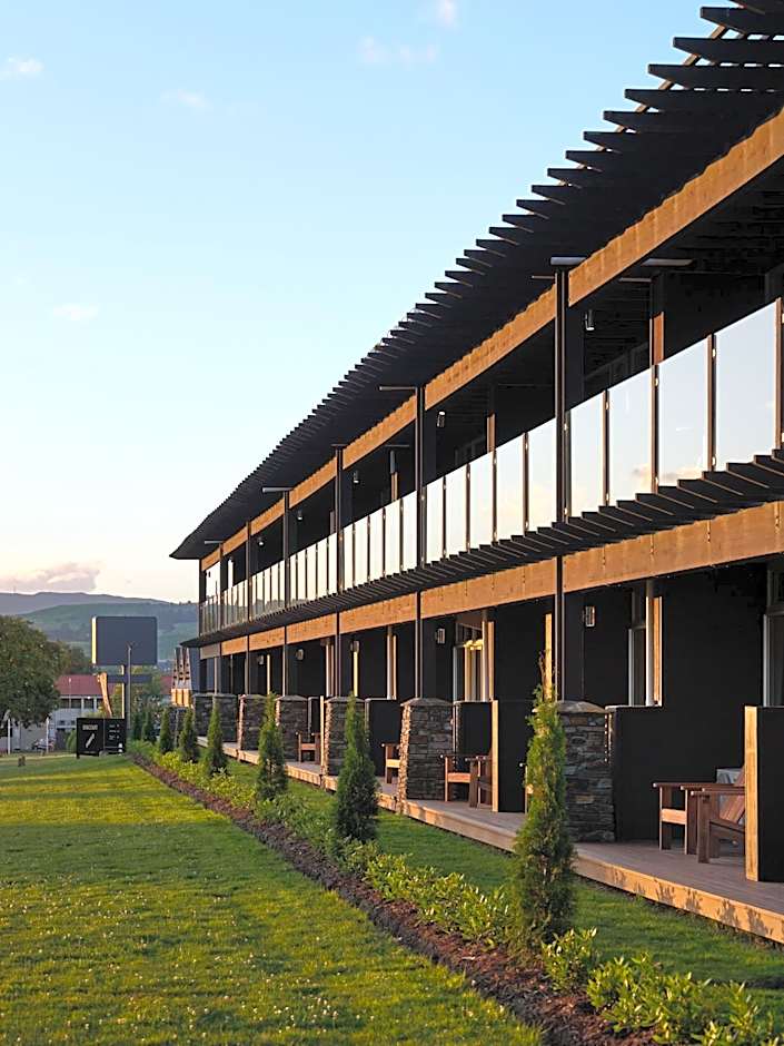 Suncourt Hotel & Conference Centre