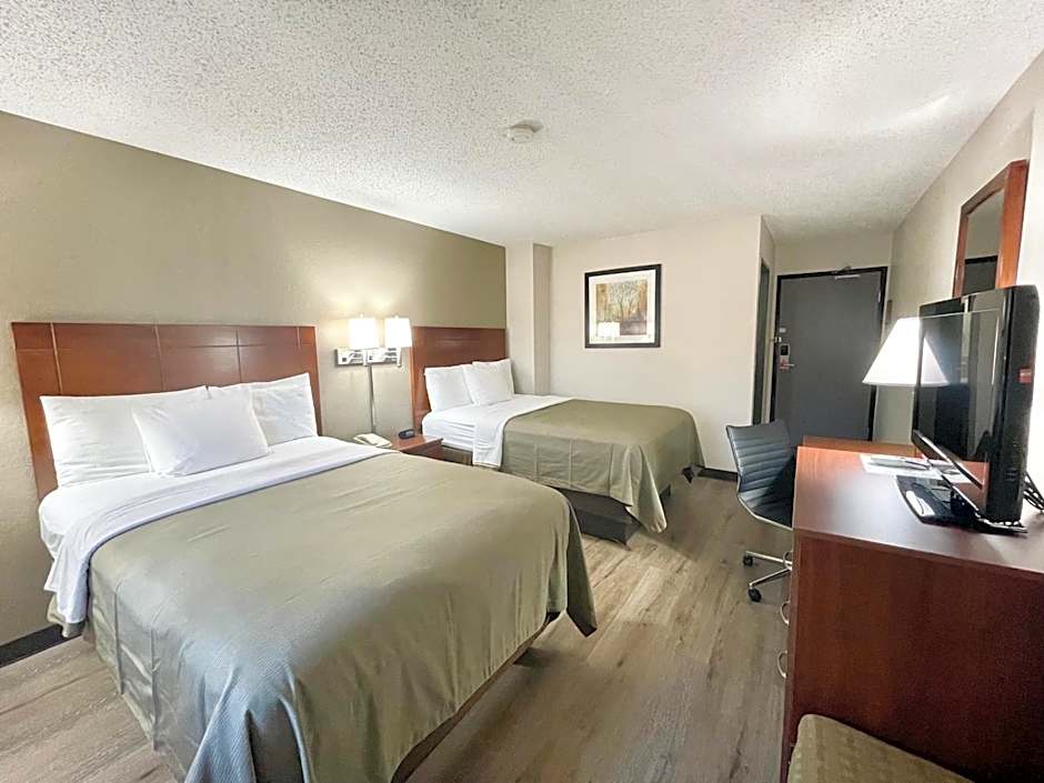 Econo Lodge Cartersville-Emerson Lake Point