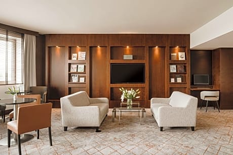 Club Room, 2 Twin Beds, Non Smoking