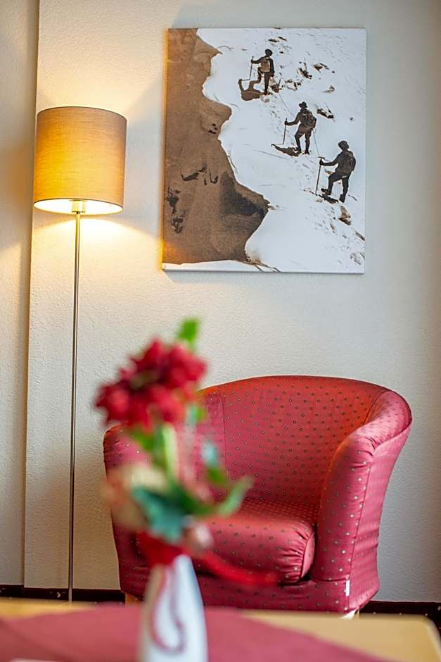 VÖTTER'S HOTEL in Kaprun am Kitzsteinhorn - Skibus direkt