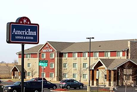 AmericInn by Wyndham Cedar Rapids/CID Airport