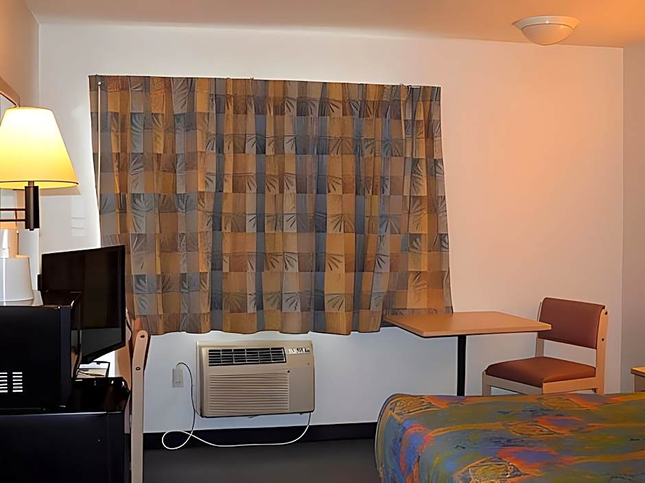 Knights Inn - Grand Rapids MI