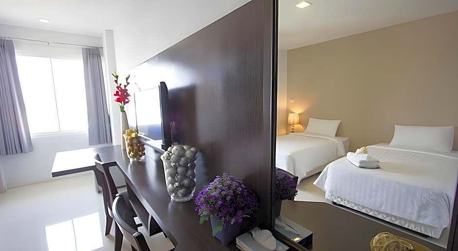 Prime Time Hotel Bang Saen