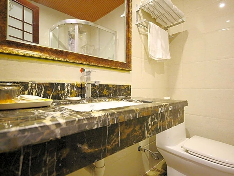 GreenTree Inn Lanzhou Train Station Road East Business Hotel