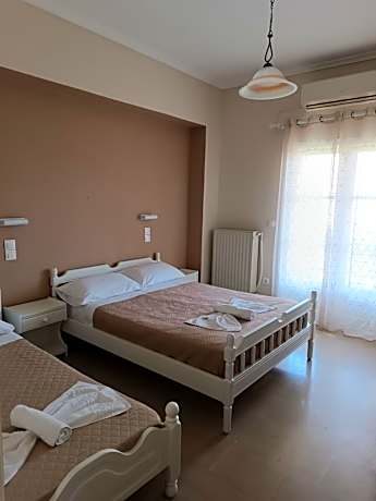Triple Room with Terrace