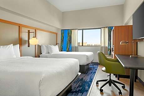 Queen Room with Two Queen Beds - Hearing Accessible