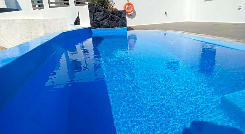 Amphitrite Suites Santorini