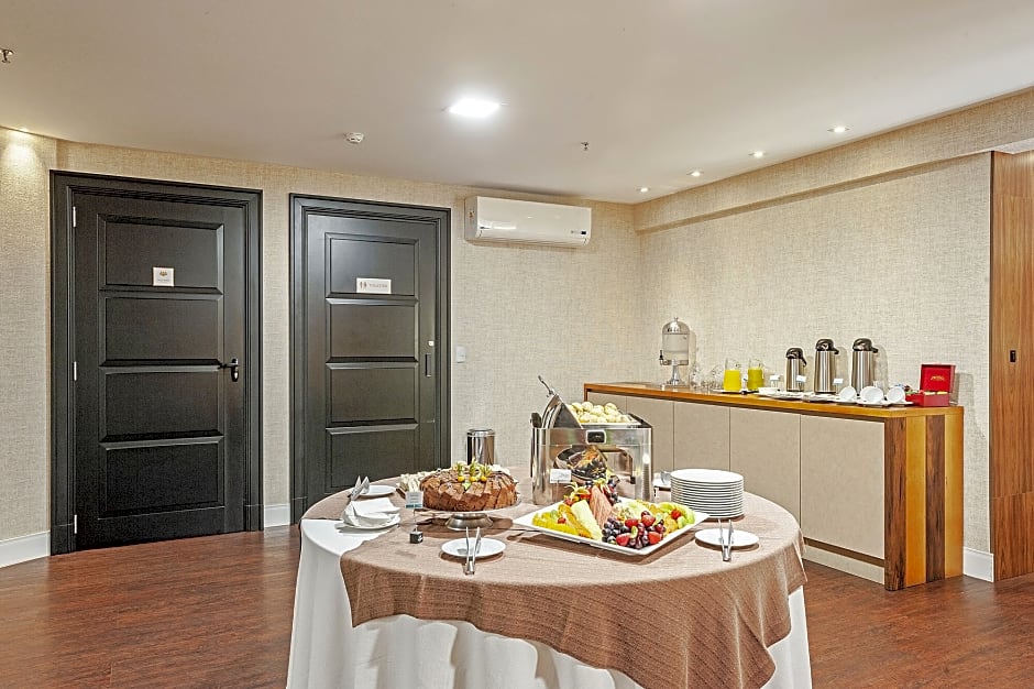 BRUT by Slaviero Hotéis