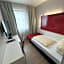 Admiral Hotel