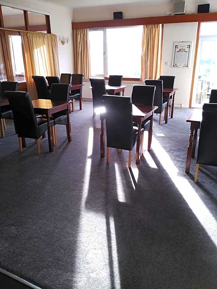 Ravenswood Social Club