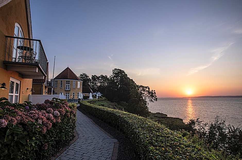 Fakkelgaarden Hotel & Restaurant ApS