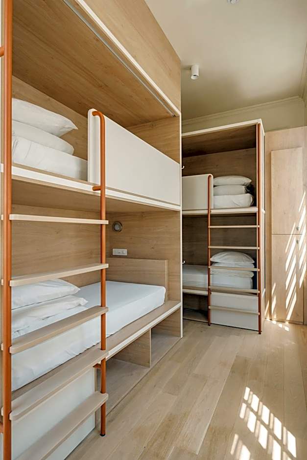 CENTRAL Hostel La Rochelle Centre