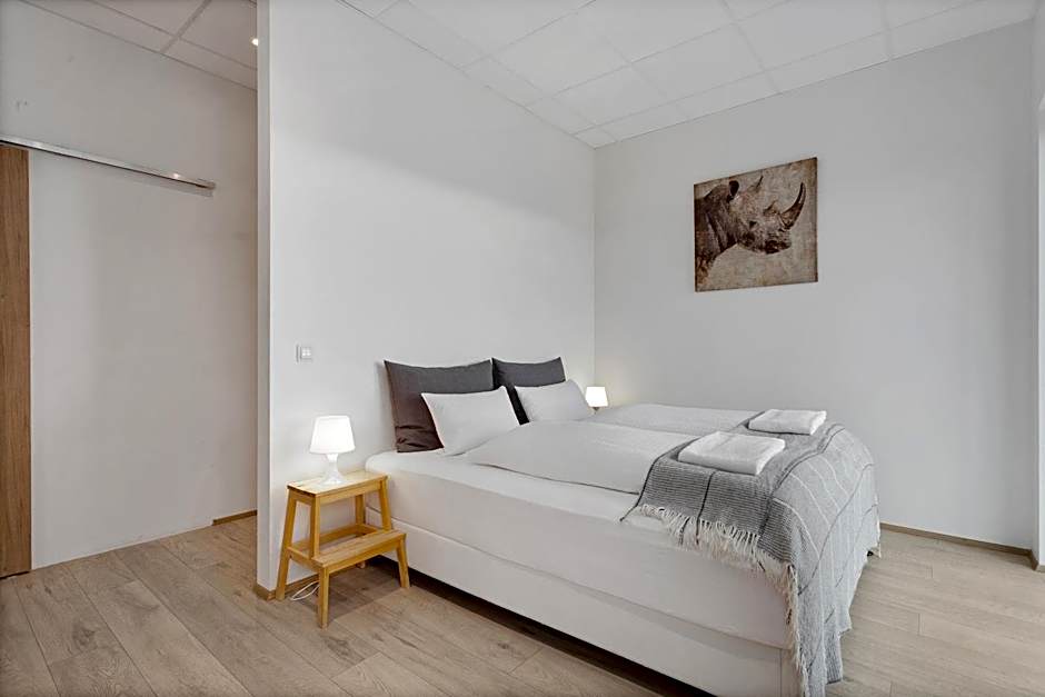 Blue Mountain Apartments by Heimaleiga