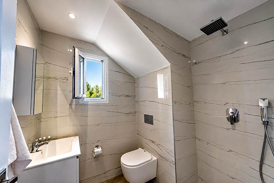 Nikos Villas - Poolside Getaways in Kavos, Corfu