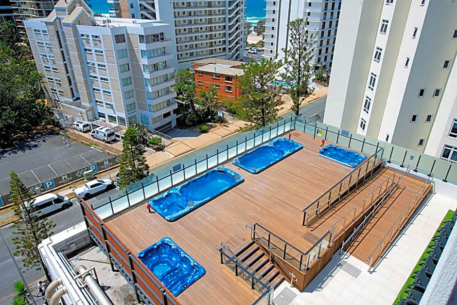 Medusa's Luxe Retreat - Prime Surfers Paradise Spot