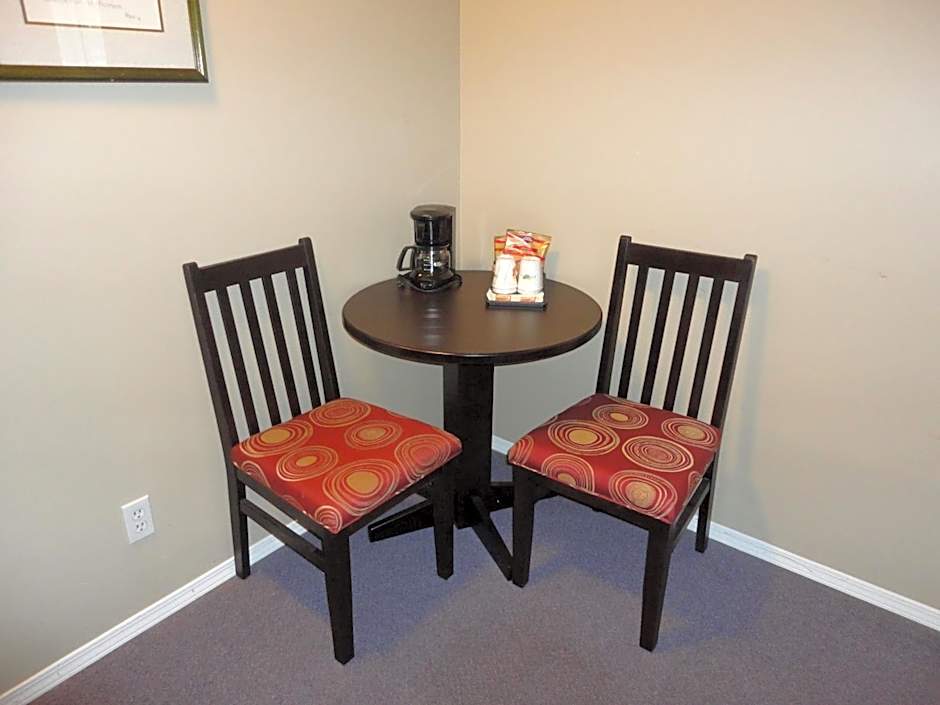 Super 8 by Wyndham West Kelowna BC