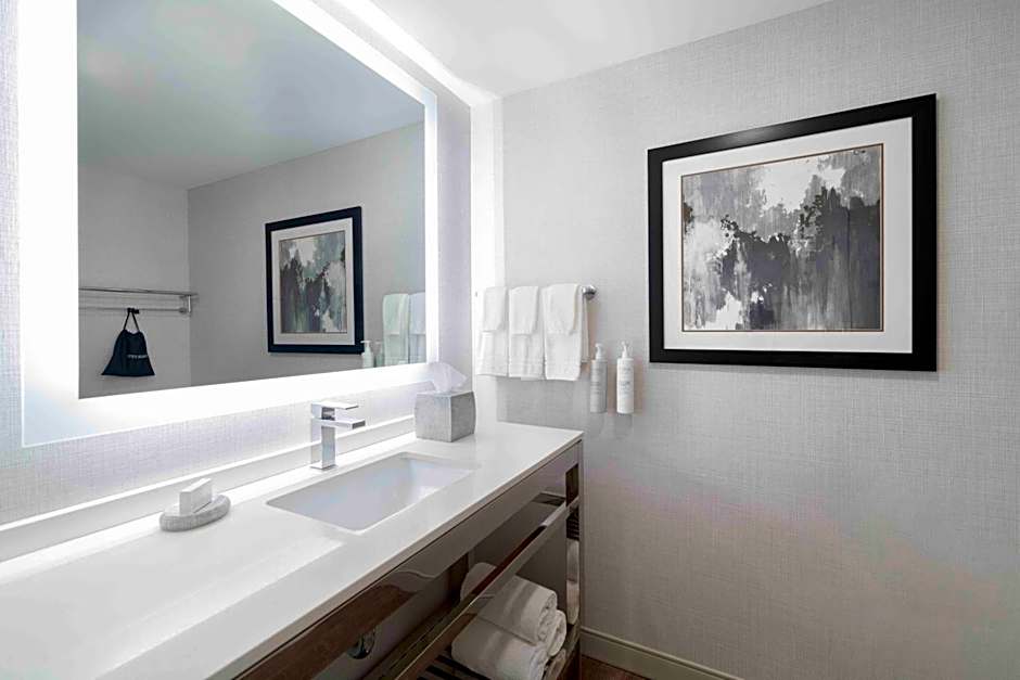 Homewood Suites By Hilton Boston Logan Airport Chelsea