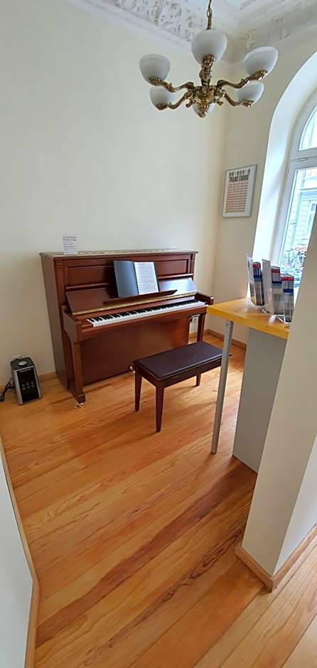 Buch-Ein-Bett Hostel