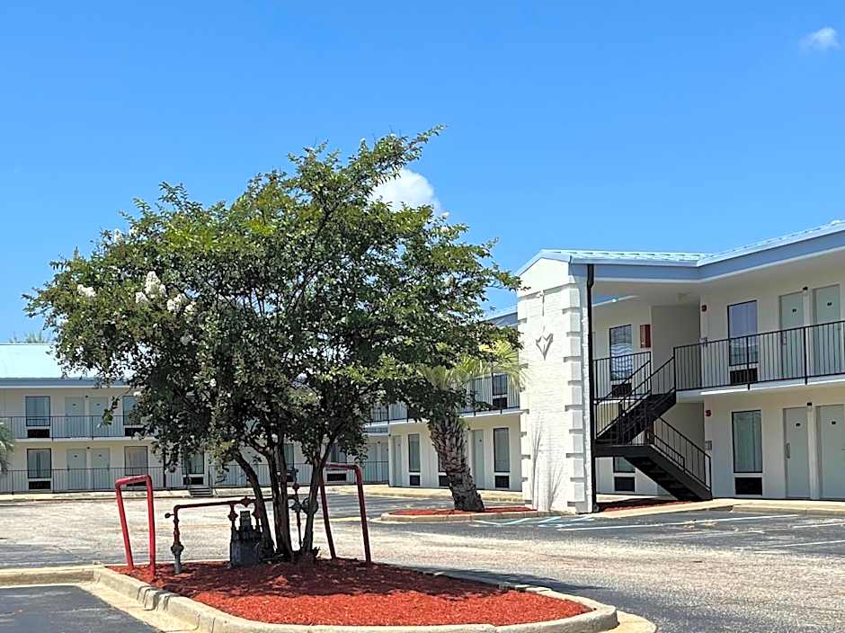 Baymont by Wyndham Sumter Northwest