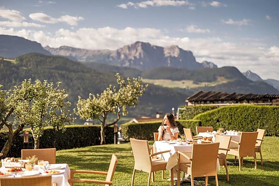 EGGER Apartments & Suites