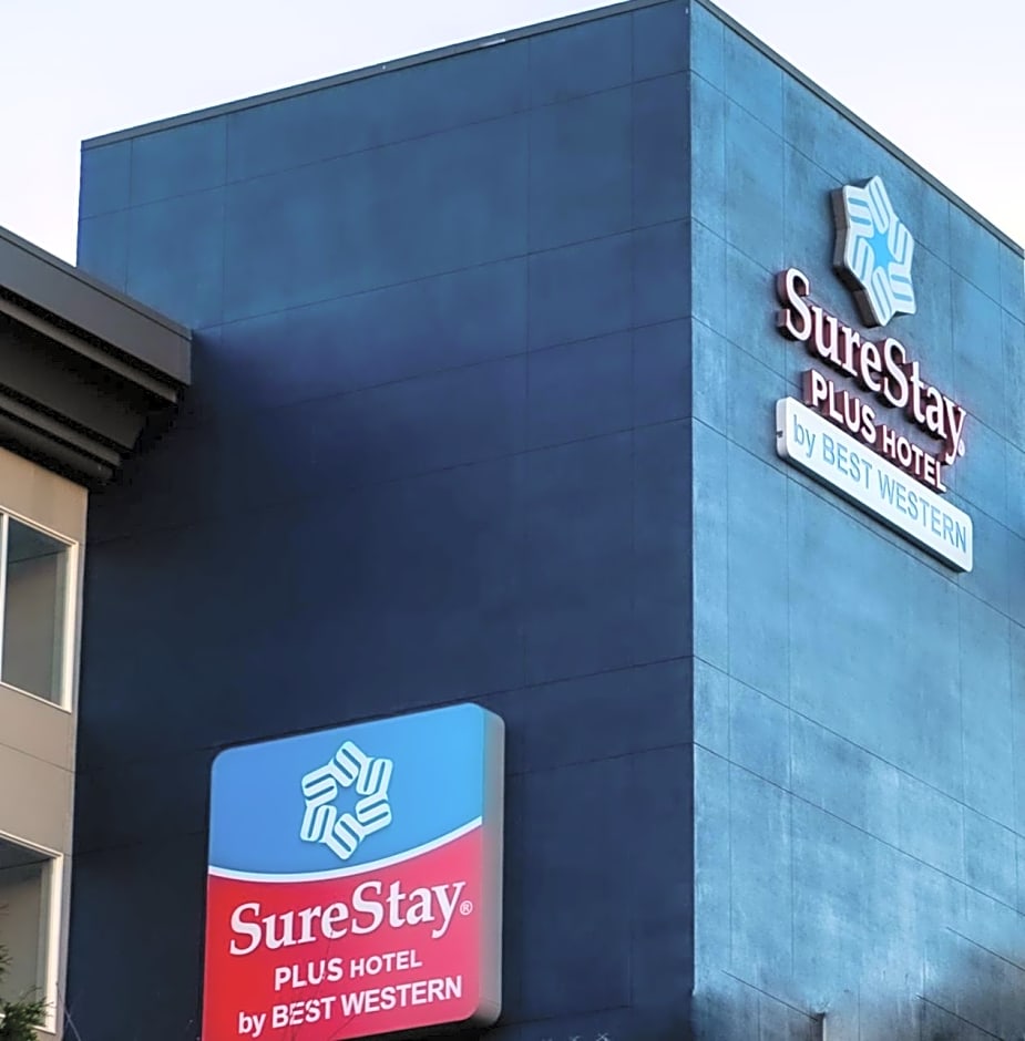 SureStay Plus Hotel by Best Western SeaTac Airport