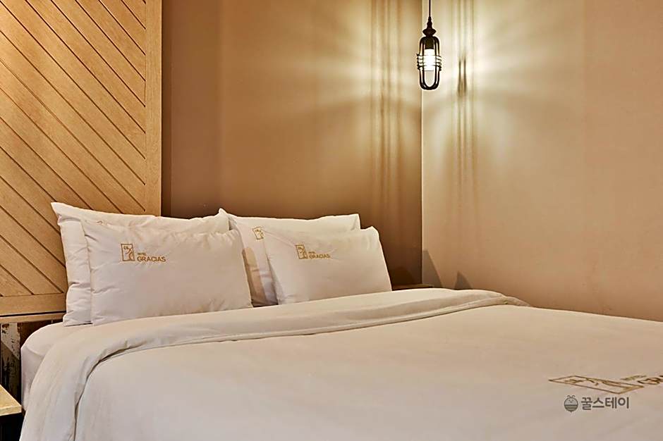 Gracias Hotel Gimhae