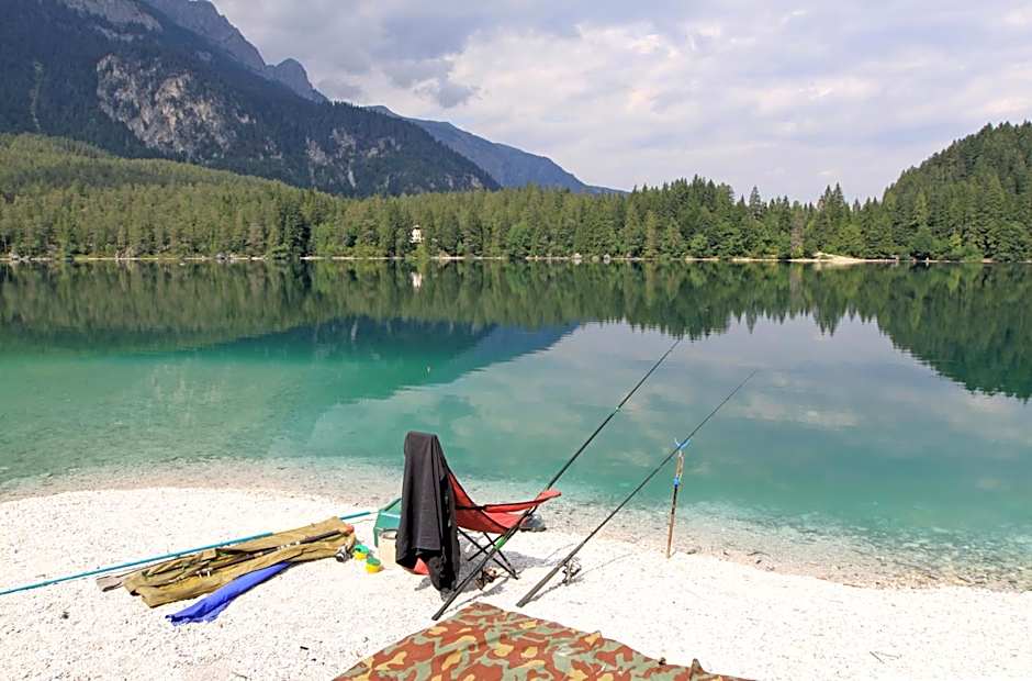 Chalet Tovel - Mountain Lake