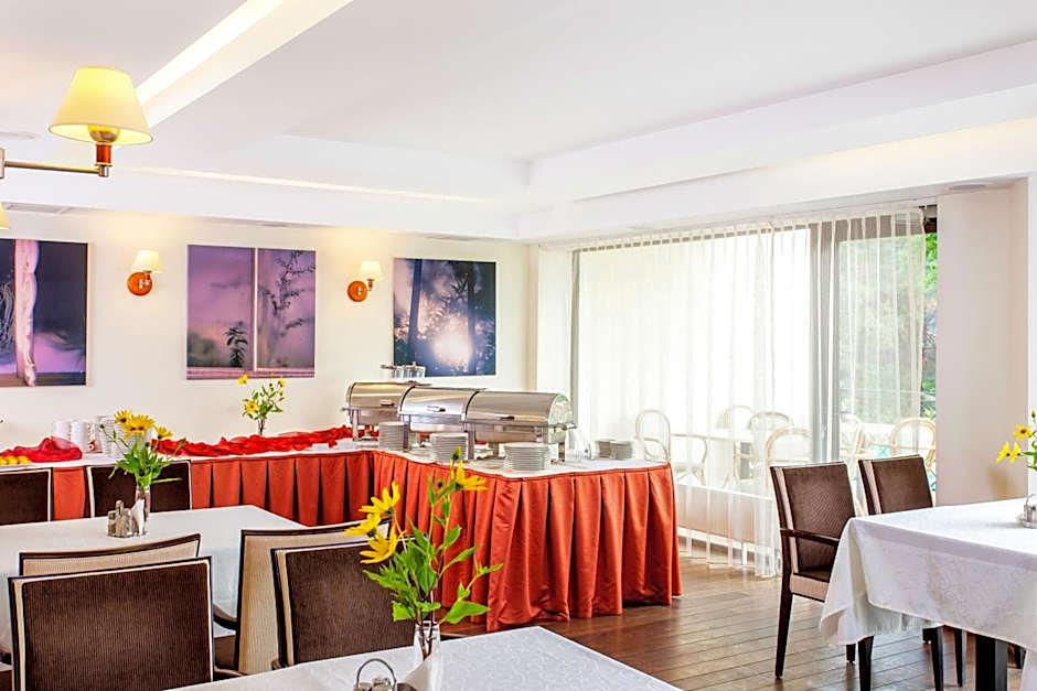 Park Villa Hotel