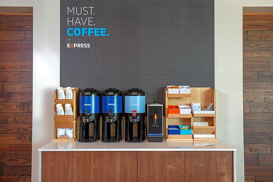 Holiday Inn Express And Suites Beloit By IHG