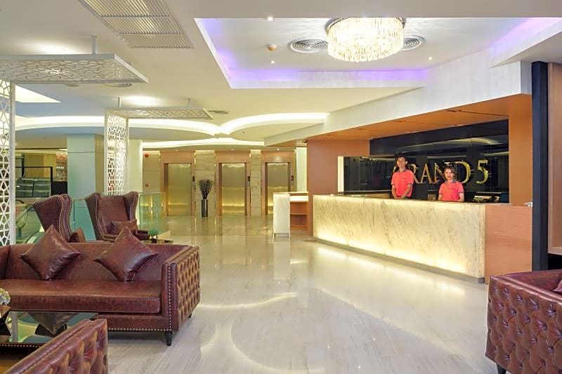 Grand 5 Hotel & Plaza Sukhumvit Bangkok