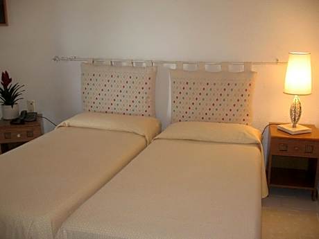 Double or Twin Room with Garden View