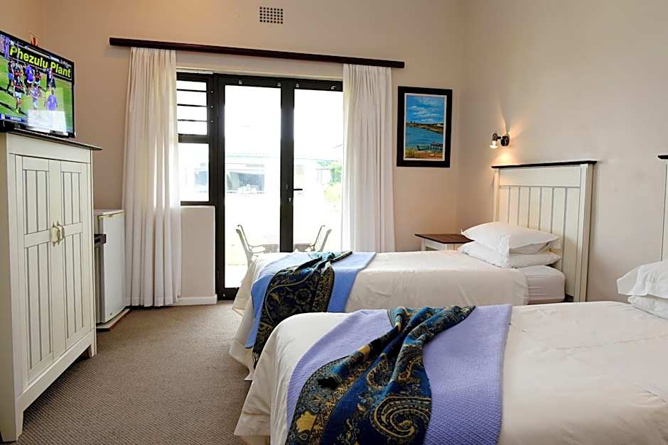 Riviera Hotel & Chalets