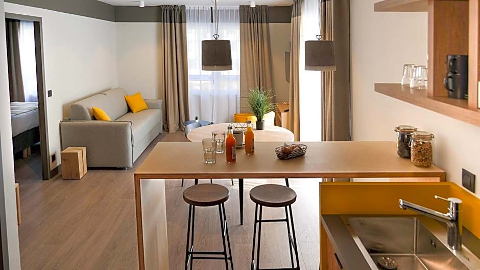 Plan B Hotel - Living Chamonix