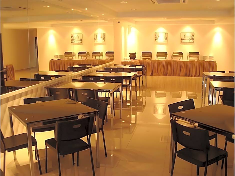 MIICO Hotel @ Mount Austin