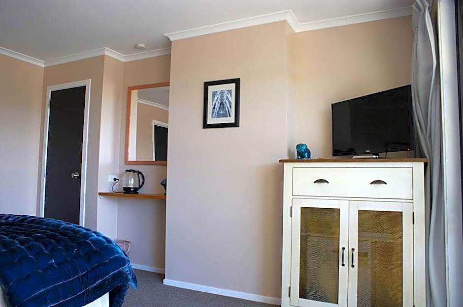 73 Milton Accommodation