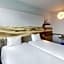 ibis Styles Toulon Centre Port