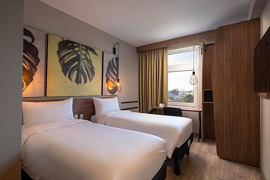 ibis Santa Cruz de la Sierra