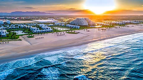 Vinpearl Resort and Golf Nam Hoi An