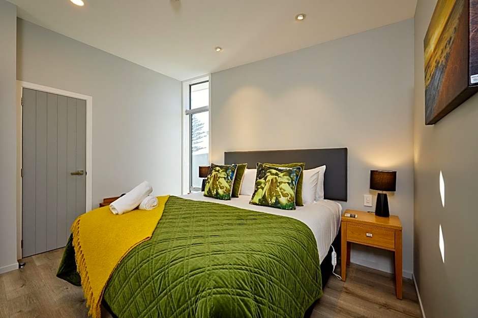 Shearwater Apartments