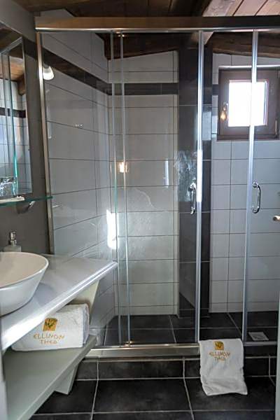 Ellinon Thea Arachova