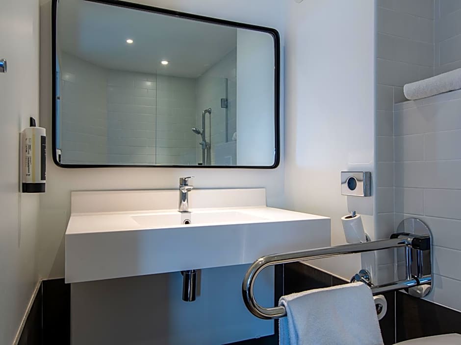 B&B HOTEL Orléans Nord Saran