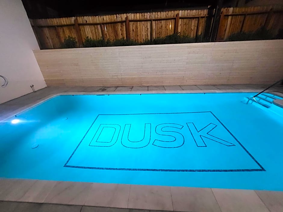 Dusk Hotel Hollywood