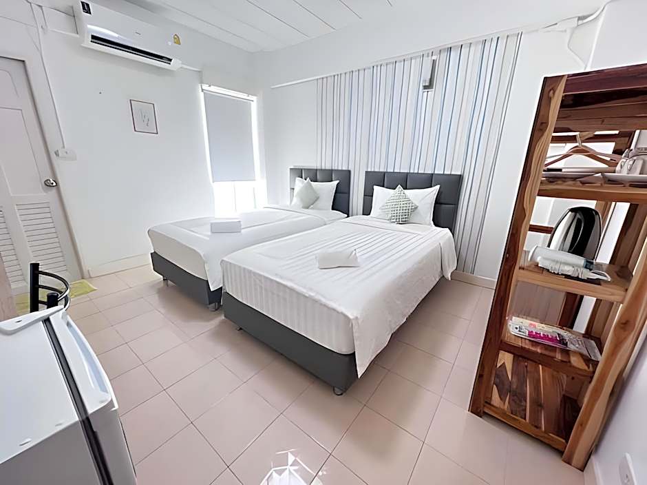 Malizon Hotel and Residences