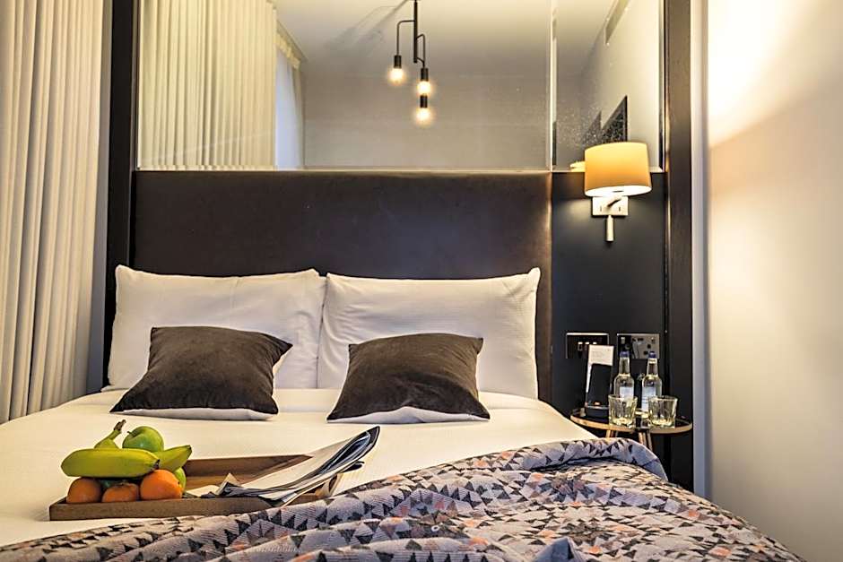 Camden Enterprise Hotel