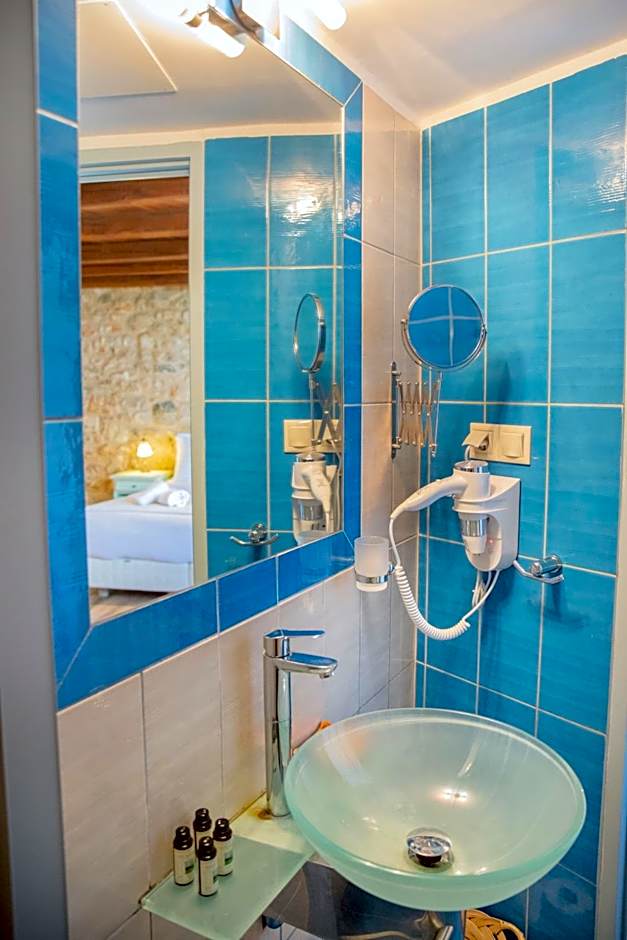 Trapela Areopolis, Boutique Hotel