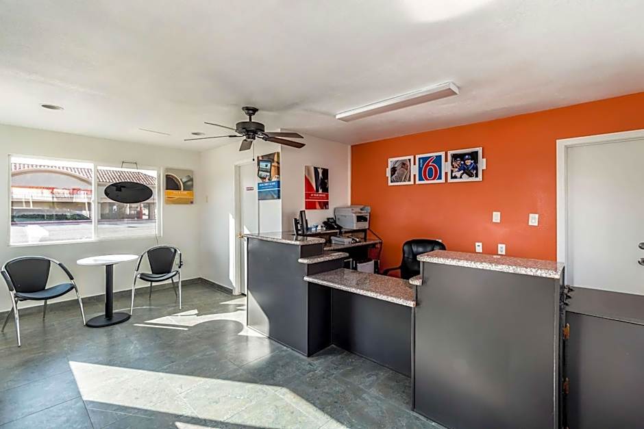 Motel 6-Blythe, CA - South