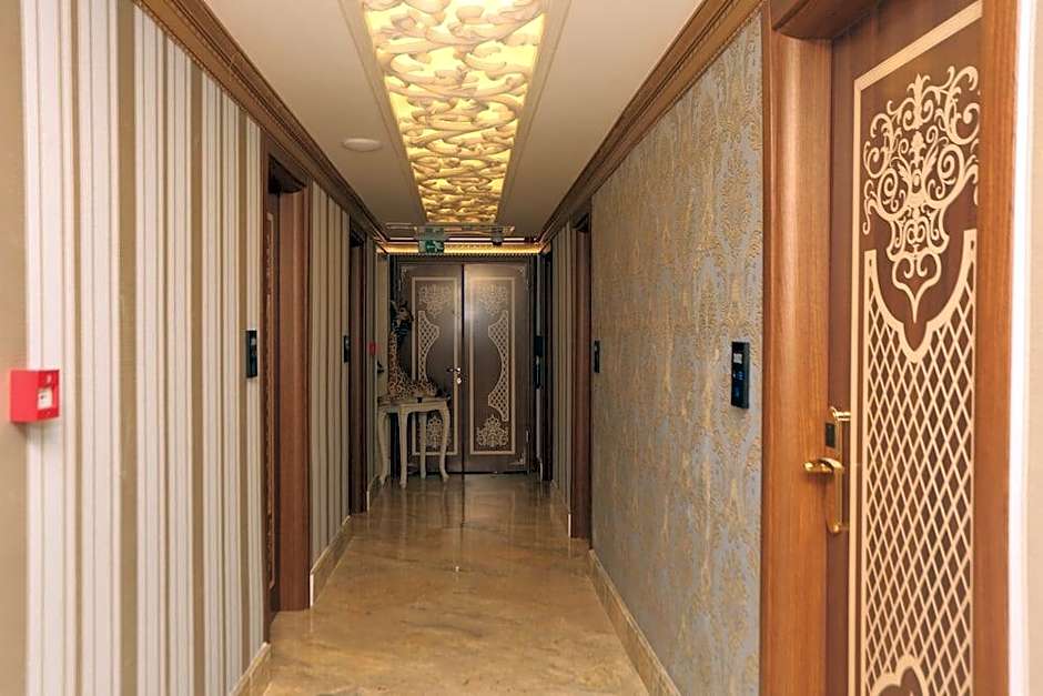 Laleli Blue Marmaray Hotel