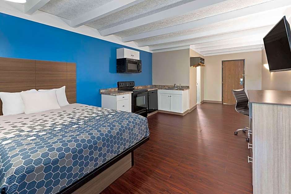 Baymont by Wyndham Bay City