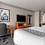 La Quinta Inn & Suites by Wyndham Jackson Airport/Pearl