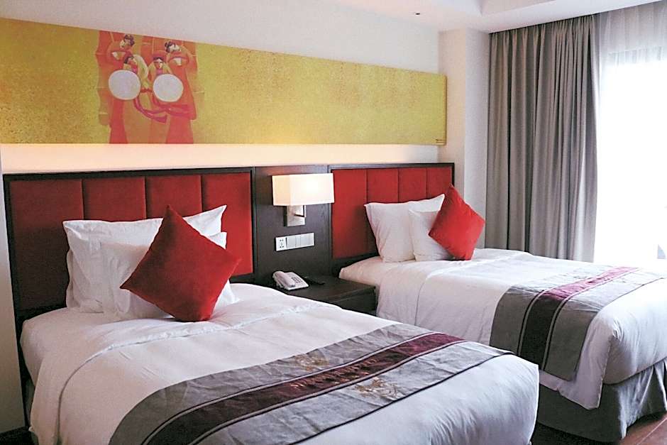 Summer Hotel